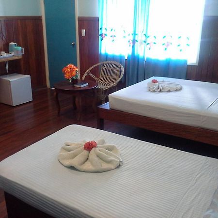 Rekona Lodge Gizo Ruang foto
