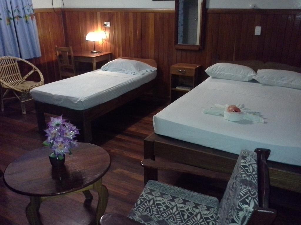 Rekona Lodge Gizo Bagian luar foto