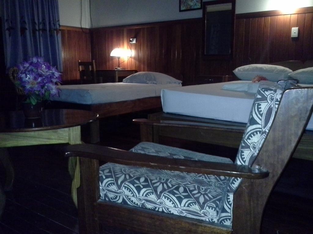Rekona Lodge Gizo Ruang foto