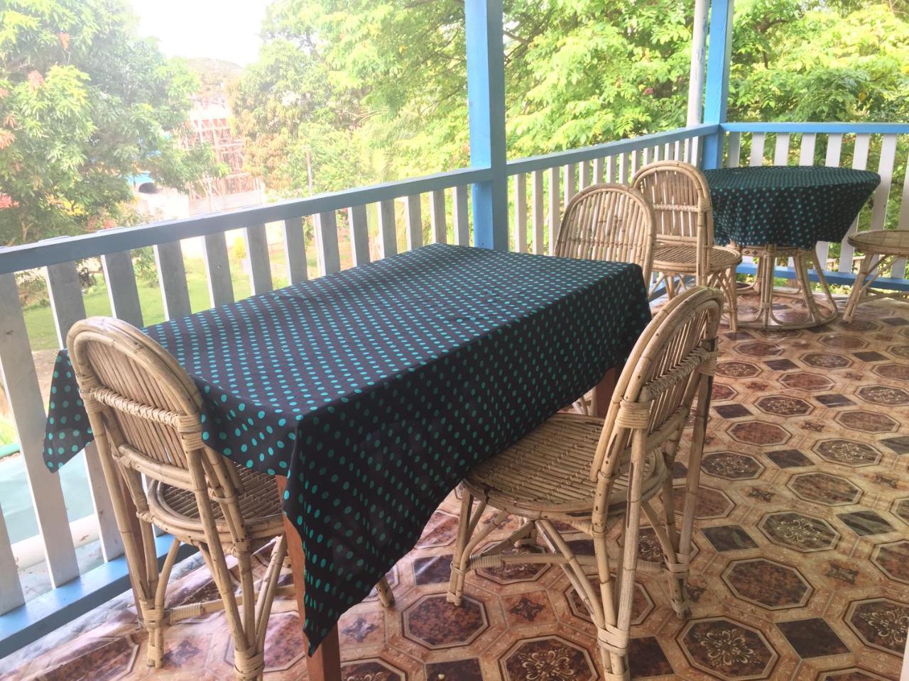 Rekona Lodge Gizo Bagian luar foto