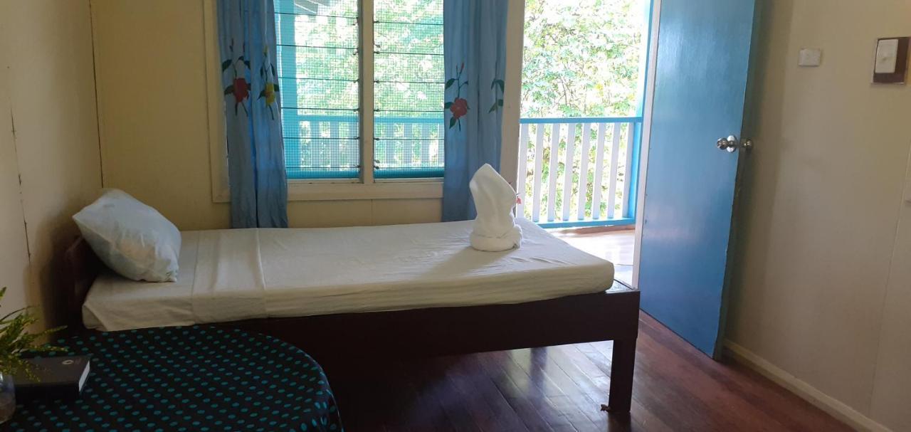 Rekona Lodge Gizo Bagian luar foto
